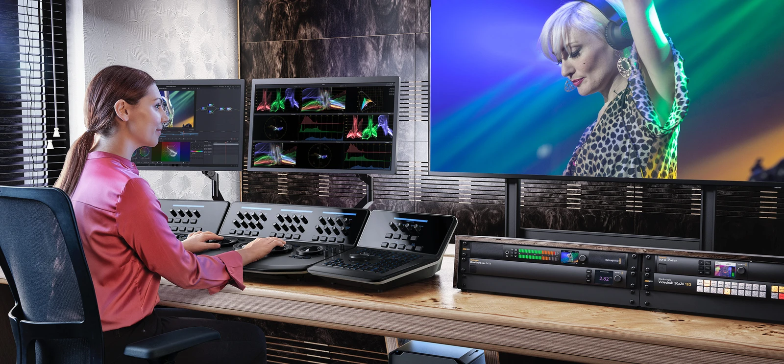 Blackmagic Audio Monitor 12G G3 18 Compatibilidad con metadatos HDR PQ y HLG y espacio de color Rec. 2020