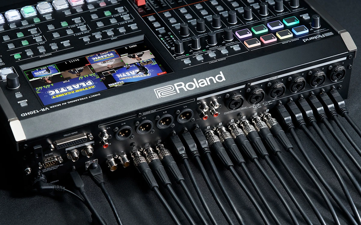 Roland VR-120HD 13 Roland VR-120HD Direct Streaming AV Mixer Buque Insignia